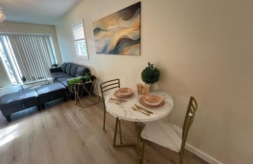 Woodburn Casa | 2BR Modern Home - Near WVU, Hospitals & Stadium