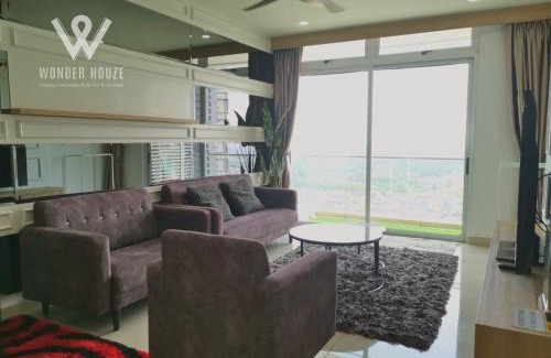 Taman Century Apartamento | 2BR Modern Stay at D'Esplanade Residence above KSL Mall