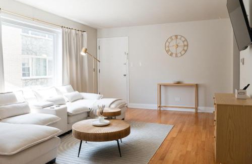 O'Hare Apartamento | 2BR Near OHare and Transit Newly Furnished Modern