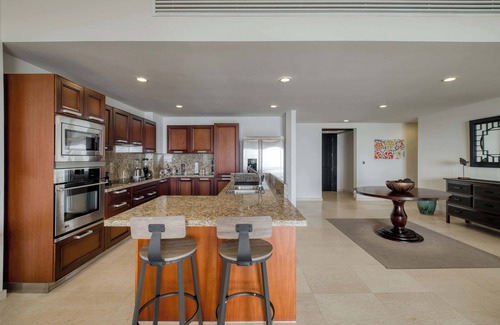 La Paz Apartamento | 2BR Ocean View & Terrace at Vistamar