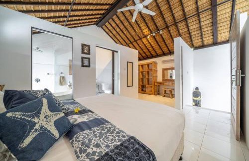 Taman Griya Villa | 2BR Peaceful & Luxury Getaway at Villa Biru