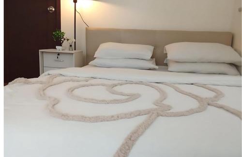 Barangka Ilaya Apartamento | 2BR PIONEER Woodland Boni,Mandaluyong connected to Boni MRT station