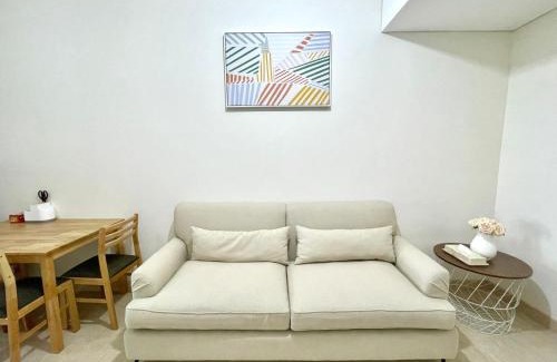 Kesawan Apartamento | 2BR Podomoro w/access to mall