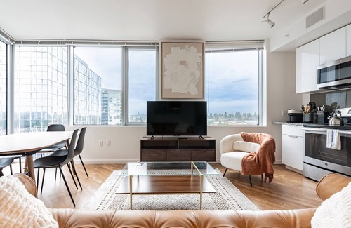 West Bellevue Apartamento | 2BR | Pool, Gym, Rooftop | Bellevue | Sophari A