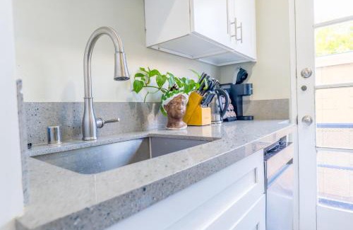 Hillcrest Apartamento | 2BR Retreat Near Balboa Park
