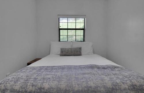 Gatlinburg - Pigeon Forge Chalet De Esquí | 2BR Rustic Cabin with Views and Parking