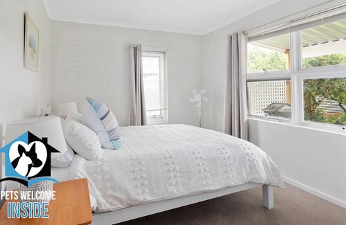 Middleton Cabaña | 2BR Self-Contained Cottage Close to Middleton Beach(Cottage)