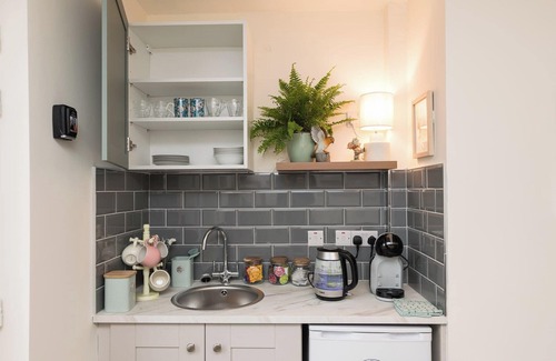 County Cork Casa | 2br-sleeps4-parking-nearcork-6mintoairport