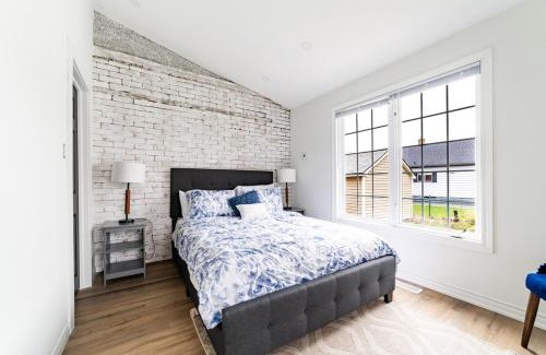 Welland Casa | 2br - Spacious Yard - Canal Bridge, Falls Nearby!