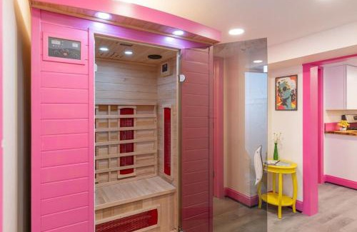 Jeffersonville Apartamento | 2BR Suite at Smuggler's Notch with sauna hot tub arcade & river