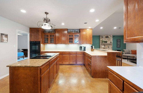 Marble Falls Casa | 2BR Texas Countryside Home!