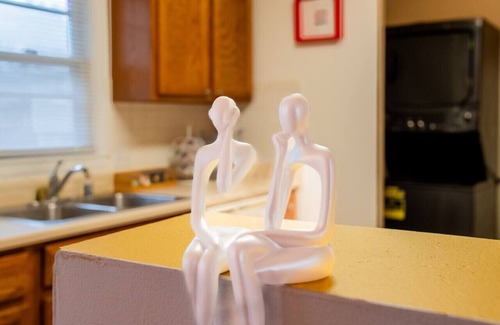 University Place Casa | [2BR] The Sunburst Retreat