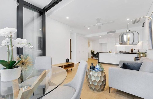 Fortitude Valley Apartamento | 2BR Utopia Fortitude Valley Pool Rooftop King bed