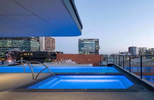 Fortitude Valley Apartamento | 2BR Utopia Fortitude Valley Pool Rooftop King bed