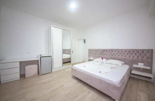 Ksamil Hotel | 2E Villa & Homestay
