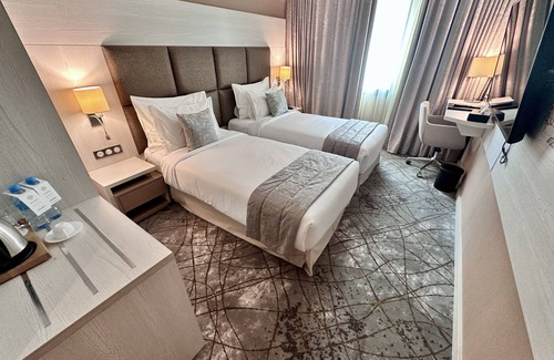 Hai El Moudjahiddine Hotel | 2H Hotel