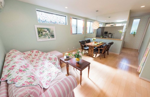 Honmachi Casa | 2min from Shinjuku station & 98m2 high quality house in the city center & high speed free wifi & Max 9 people