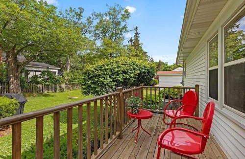 Saugatuck Casa | 2min walk downtown-Pet Friendly-Offstreet Parking