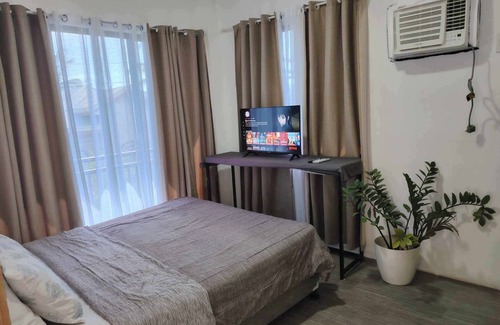 Roxas City Casa | 2mins from Roxas Airport,2mins ride to beach, 3mins to SM,10mins to Culasi Port