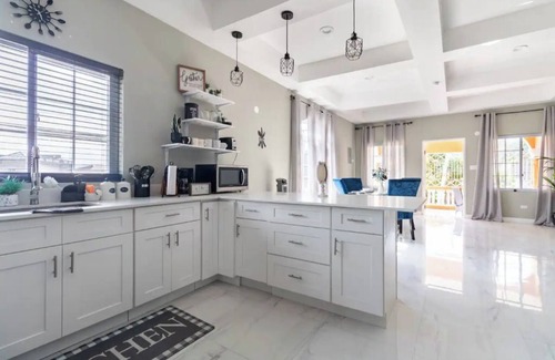 Portmore Casa | 2nd fL condo unit with gated access in a quiet residential neighborhood.