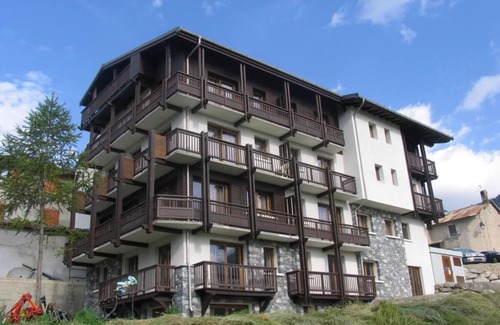 Aussois Apartamento | 10m del centro estación, 2.o piso, balcón, tv, local para esquís, 48m², Aussois