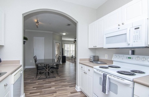 Tampa Condominio | Inspirado en Key West: 2 habitaciones, 2 baños en Tampa, FL