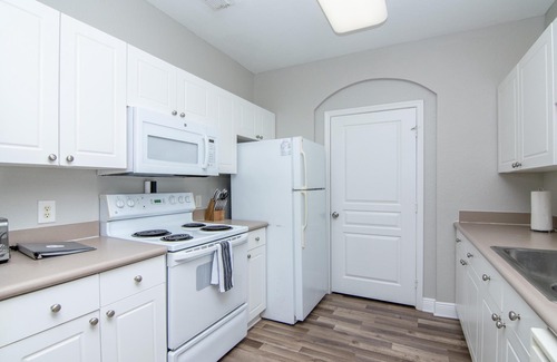 Tampa Condominio | Inspirado en Key West: 2 habitaciones, 2 baños en Tampa, FL