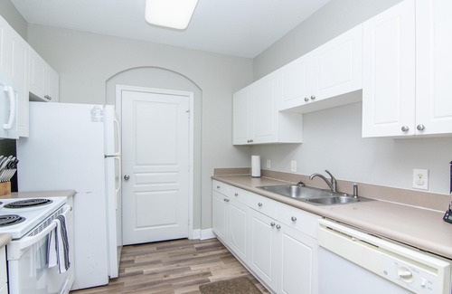 Tampa Condominio | Inspirado en Key West: 2 habitaciones, 2 baños en Tampa, FL