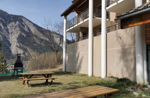 Jausiers Apartamento | 2nd floor, swimming pool, sauna, terrace, parking, tv, 50-5m², Pra Loup