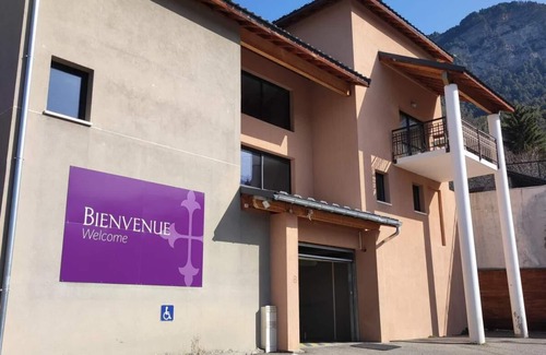 Jausiers Apartamento | 2nd floor, swimming pool, sauna, terrace, parking, tv, 50m², Pra Loup
