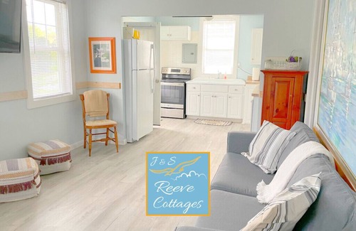 Aquebogue Cabaña | Premier Waterfront Cottage 2