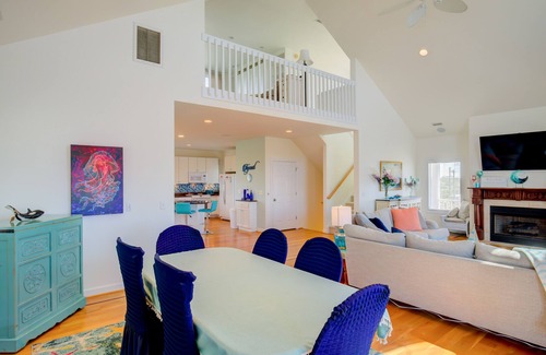 Village of Stump Sound Casa | 2nd-row ocean-view home with elevator, cmty pool & tennis