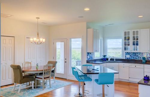 Village of Stump Sound Casa | 2nd-row ocean-view home with elevator, cmty pool & tennis
