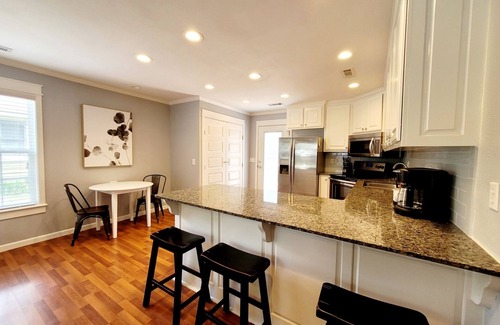 Downtown Cabaña | 2nd Street Retreat: Private Cottage in Downtown Bentonville