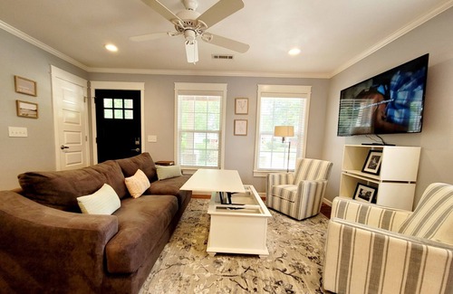 Downtown Cabaña | 2nd Street Retreat: Private Cottage in Downtown Bentonville