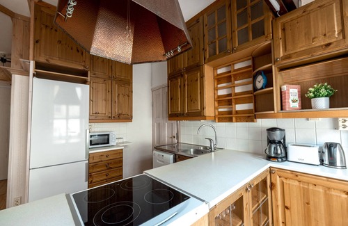 Etu-Toolo Apartamento | 2ndhomes Bright 125m2 4BR Center Apt