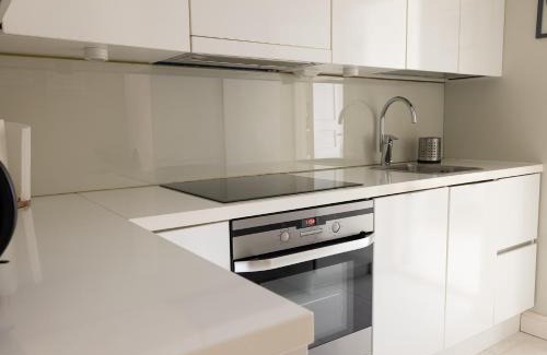 Ullanlinna Apartamento | 2ndhomes Bright & Modern 1BR Home in Ullanlinna