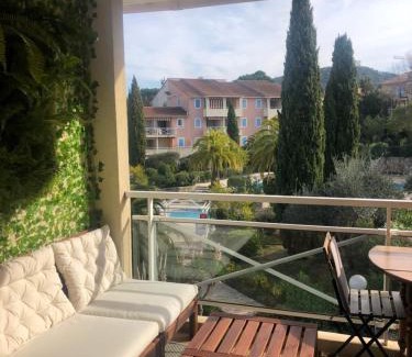 La Croix-Valmer Apartamento | 2P Terrasse vue piscine et jardin tropical La Croix Valmer