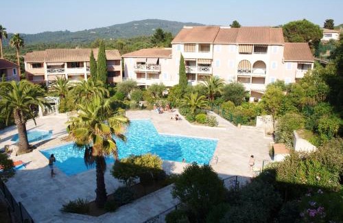 La Croix-Valmer Apartamento | 2P Terrasse vue piscine et jardin tropical La Croix Valmer