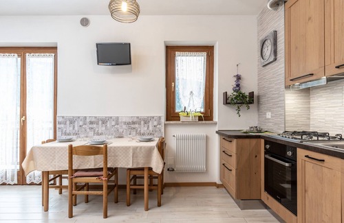 Andalo Apartamento | 2R-Apt Bucaneve at the 2nd floor w/v iew; ski room, parking, wi-fi