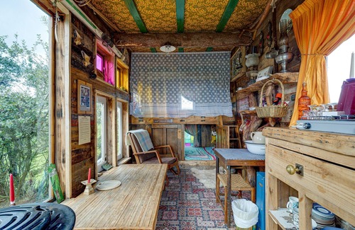 Scarborough Cabina | 2x Double Bed - Glamping Wagon, Dalby Forest