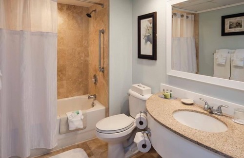 St. Pete Beach Hotel | 2x Gulf Front View Villa w/ Balcony 2 Double Beds at Island Grand at TradeWinds