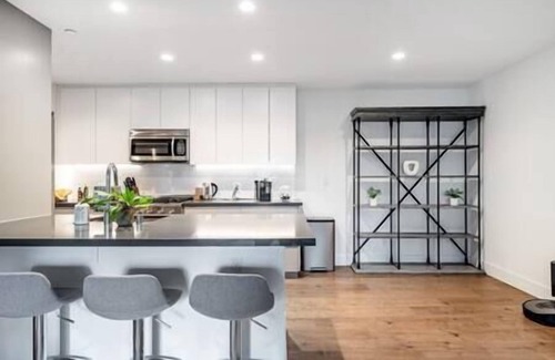 Menlo Park Apartamento | 2x2BA Infamous Sandhill pool BBQ