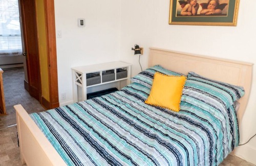 Desjardins Casa | 3 1/2 bright and parking on site (Vieux-Lévis)