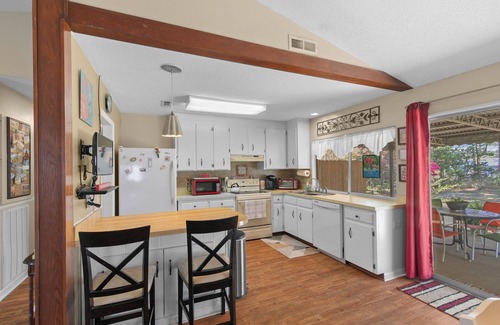 Dothan Casa | 3/1.5 Moms Place