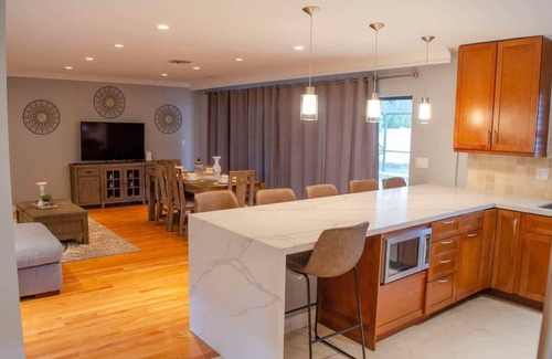 Coral Heights Casa | 3/2 home, Saltwater Heated Pool/5-min to bch/Pet