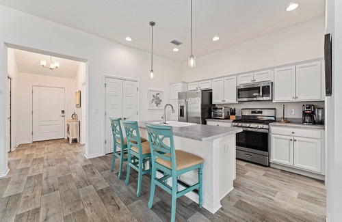 Wildwood Casa | 3/2 in The Village of Richmond