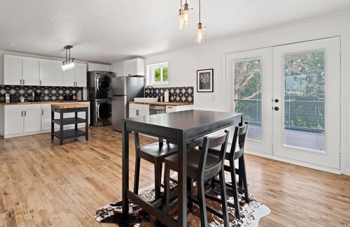 Alexander Casa | 3/2 Ranch Home on 1acre 9 miles from Downtown Asheville w Mountain Views
