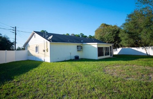 Deltona Lakes Casa | 3/2 Sunny Deltona Retreat