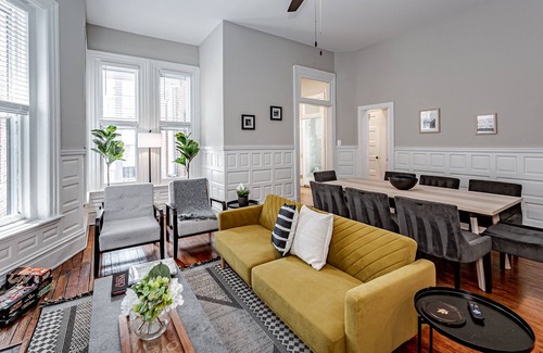Fan District Casa | 3,200sqft Historic VCU Downtown